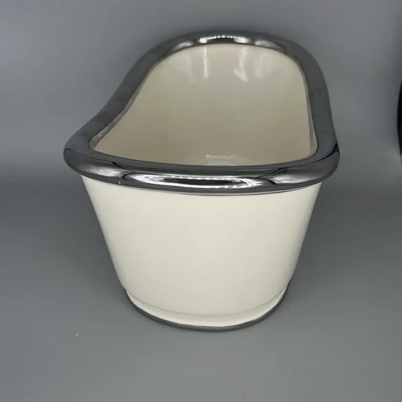 Biltmore for Belk Apothecary mini Bathtub - Picture 4 of 9